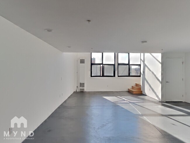 Foto del edificio - 373 4th St Apt 3C