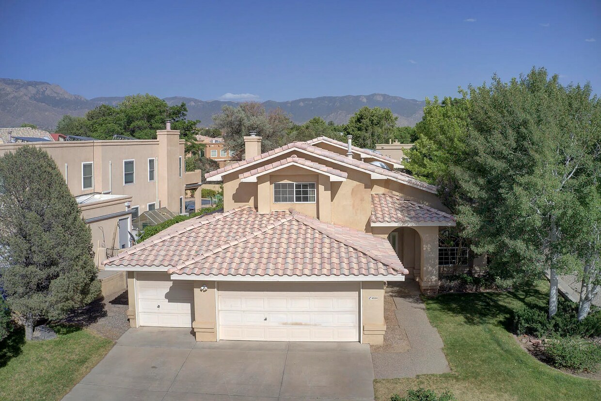 Primary Photo - 8500 Vineyard Ridge Rd NE