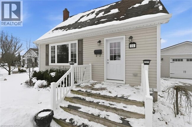 Building Photo - 91 Devon Rd