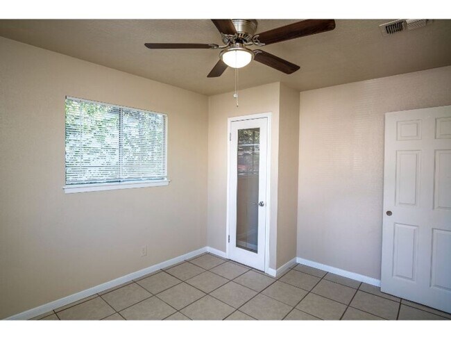Foto del edificio - Nice and Convenient Home
