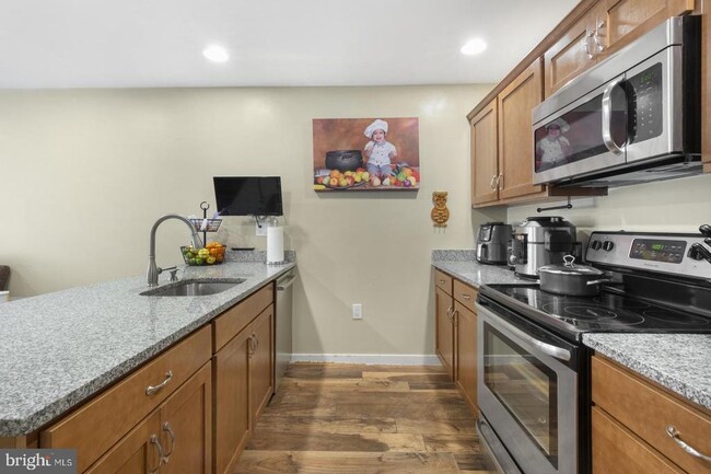 Building Photo - 134 S 46th St