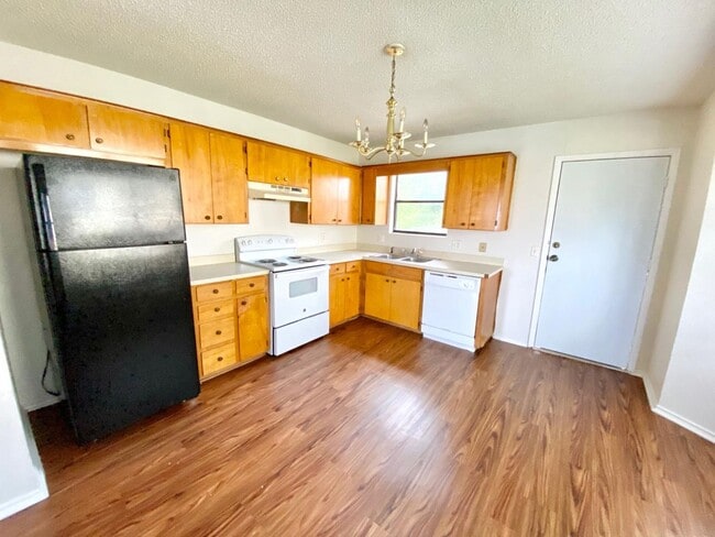 Building Photo - 3323 Chisholm Trail