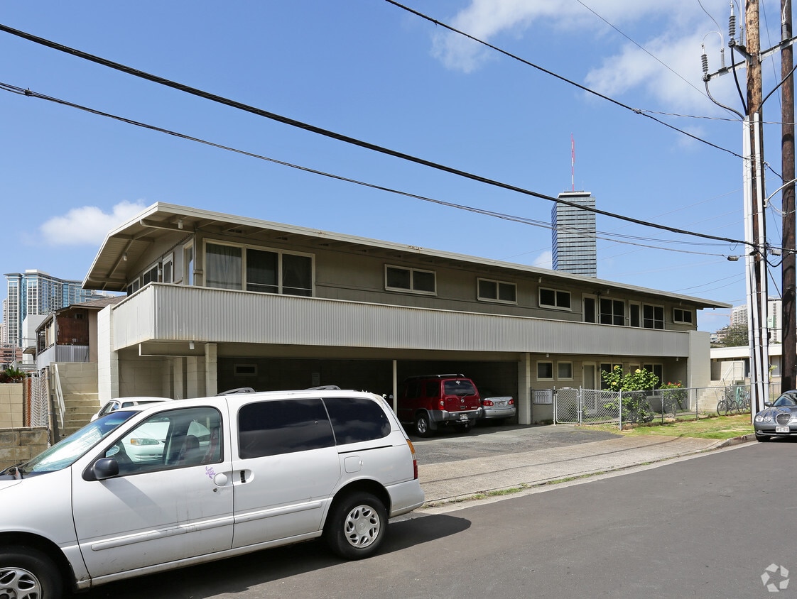 Building Photo - 767 Pumehana St