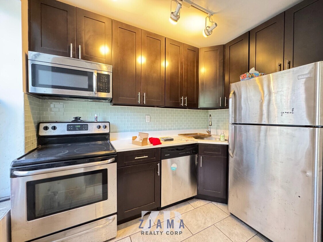 Foto principal - 461 DeKalb Ave
