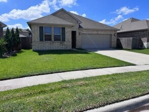 Building Photo - 8121 Luz de Luna St