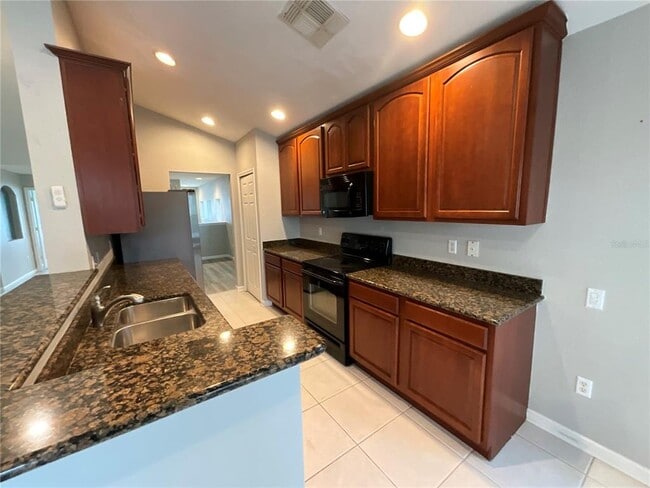 Building Photo - 5251 Maxon Terrace