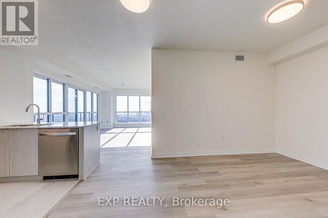 Building Photo - 15 Watergarden Dr