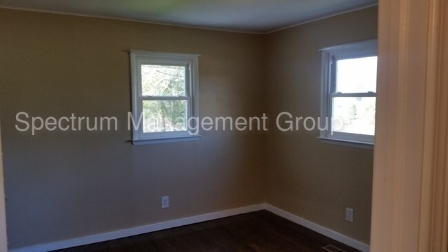 Building Photo - 205 Hammitt Rd
