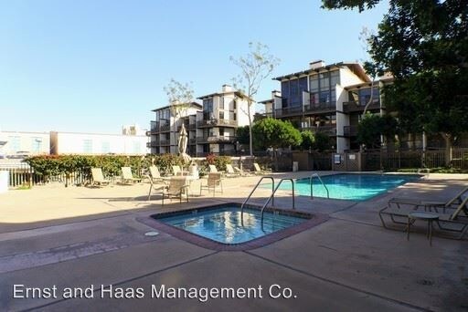 Building Photo - 8115 Marina Pacifica Dr N