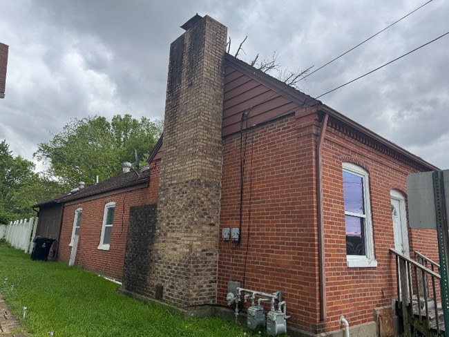 Building Photo - 112 N 13th St