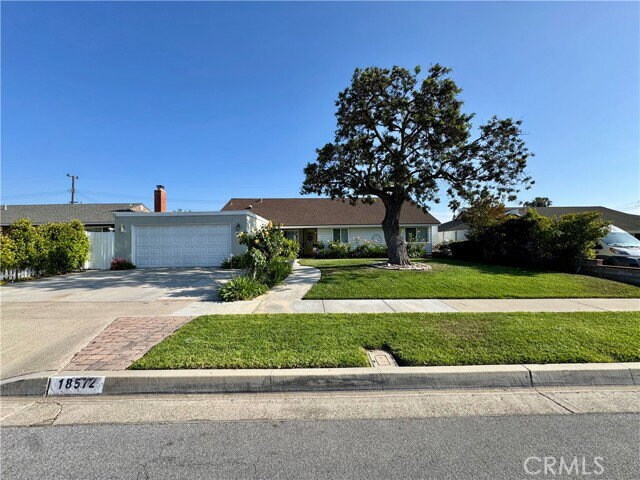 Building Photo - 18572 Avolinda Dr