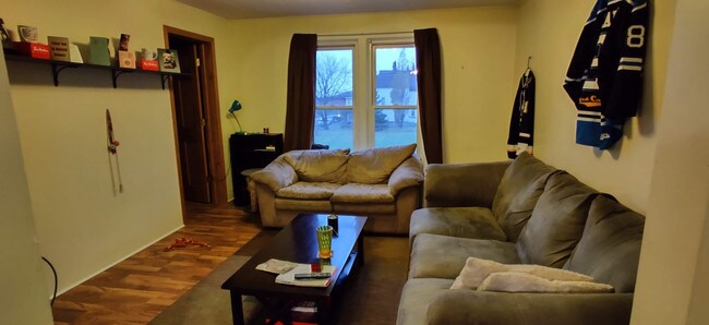 Building Photo - 504 Duplex
