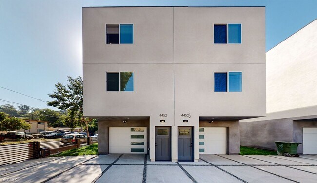Building Photo - 3 br, 3 bath Duplex - 4454 Turquoise Stree...