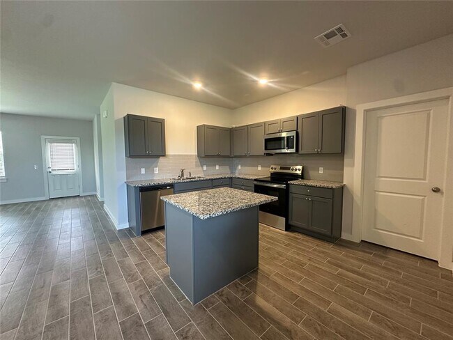 Foto del edificio - 17141 Lantana Loop