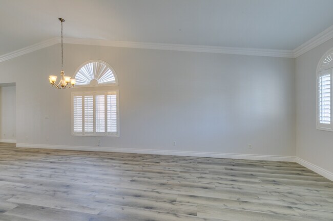Building Photo - 4105 Demoline Cir