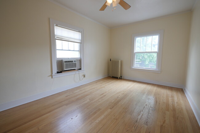 bedroom westview - 717 W S St