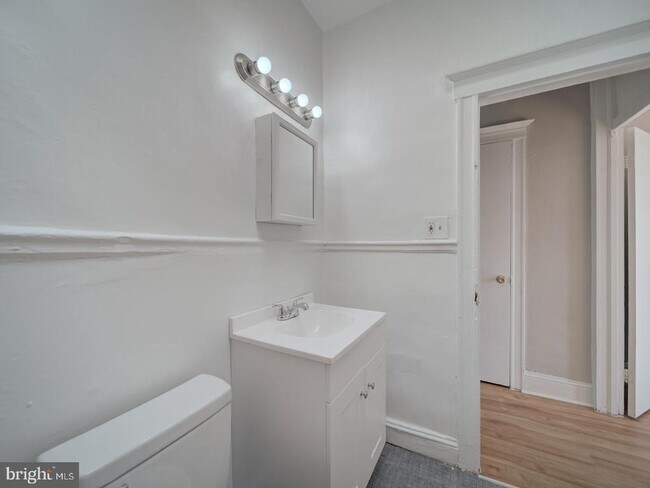 Foto del edificio - 1716 Homestead St