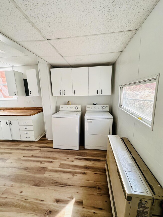 Foto del edificio - 814 Caledonia St