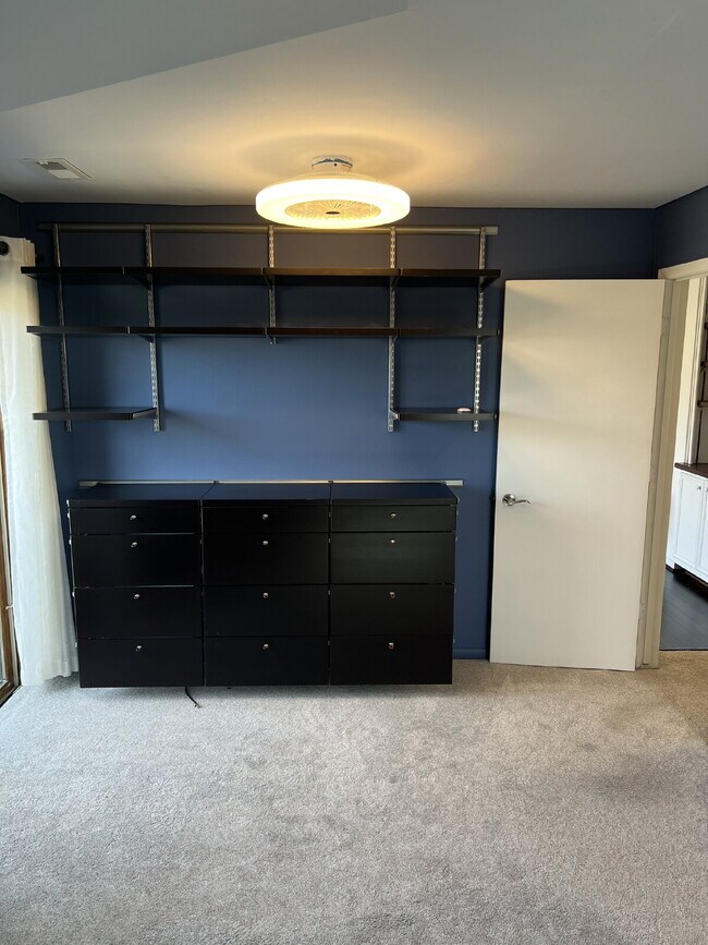 Foto del edificio - 2 Bedroom / 2 Bath Condo with 1,200 Square Feet, Luxury Finishes, and Great Amenities!