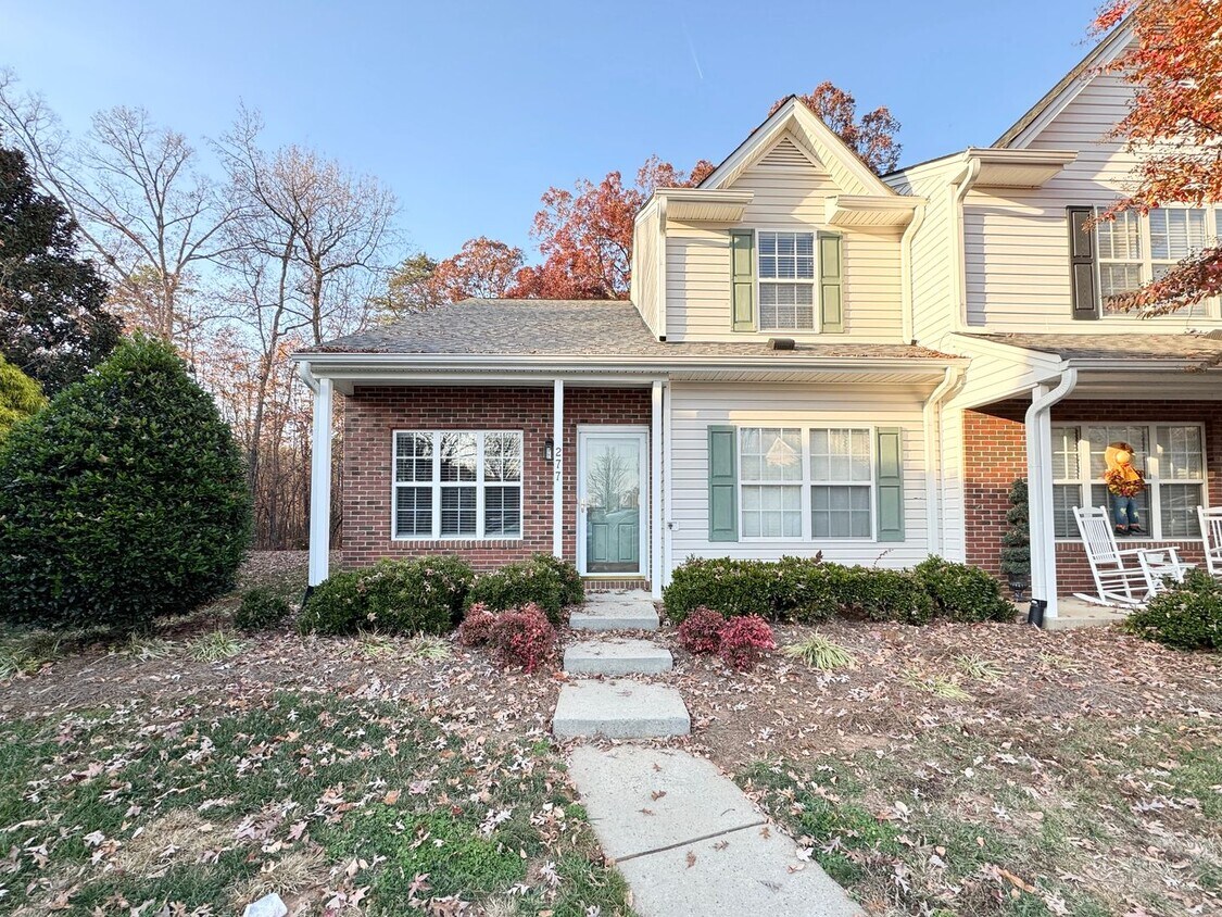 Spacious 3 Bedroom Townhome in Bridford Downs - Spacious 3 Bedroom Townhome in Bridford Downs