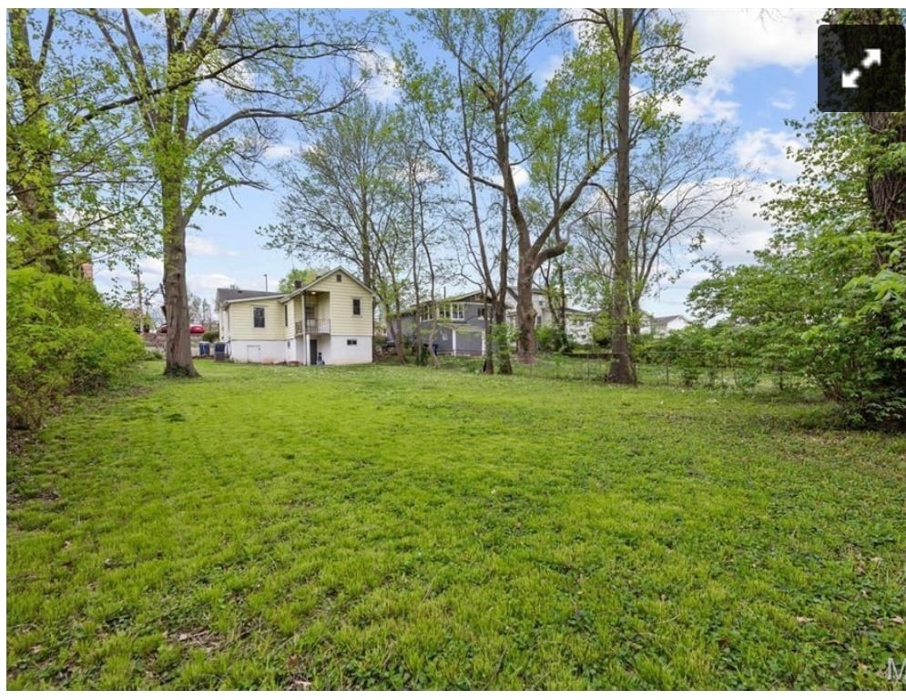 Building Photo - 9219 Bristol Ave