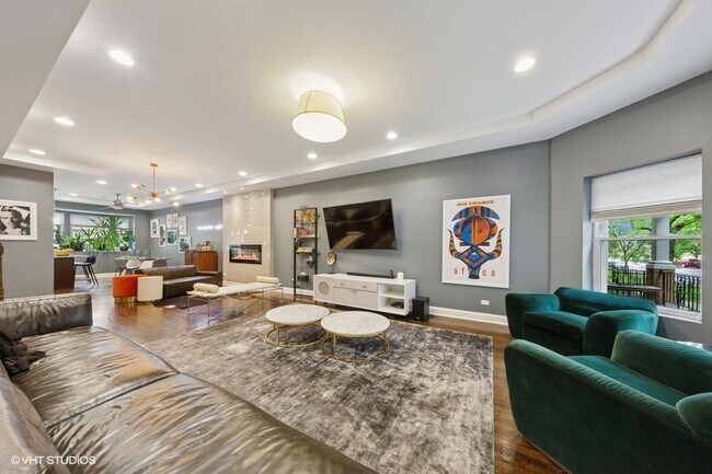 Foto del edificio - 4229 S Prairie Ave