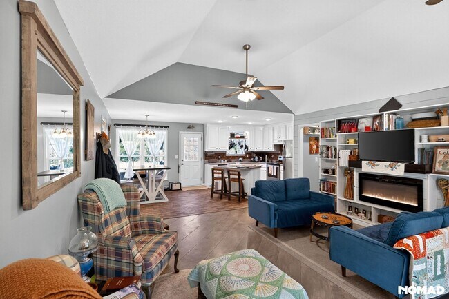 Foto del edificio - 2281 Franklin Hayes Rd