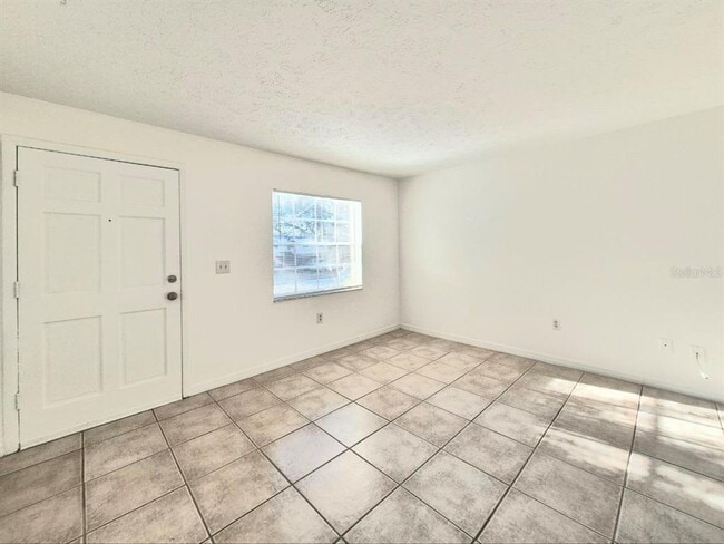 Foto del edificio - 1702 E Mulberry Dr