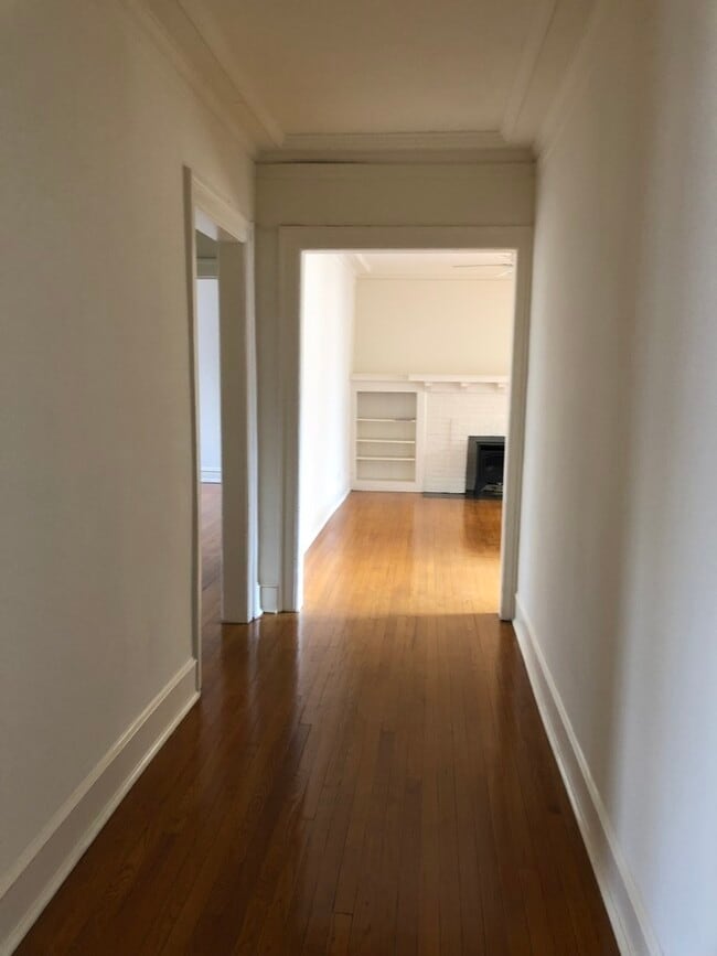 Building Photo - 1128 W Pratt Blvd