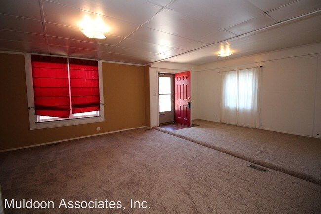 Foto del edificio - 3 br, 1 bath House - 7380 Maine Lane