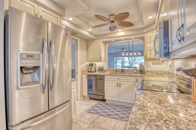 Foto del edificio - 5640 Golf Pointe Dr