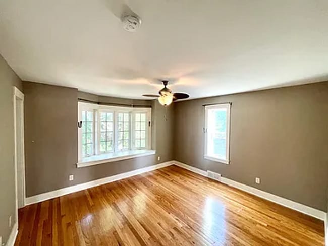 Building Photo - 414 S 40th St