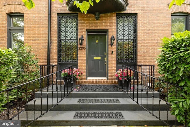 Foto del edificio - 2200 Decatur Pl NW