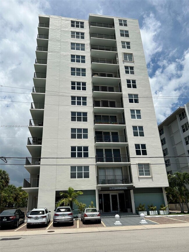 Building Photo - 3233 NE 32nd Ave