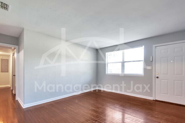 Foto del edificio - 5645 Minosa Cir E