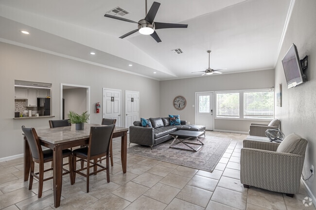 Interior Photo - Residences at The Overlook