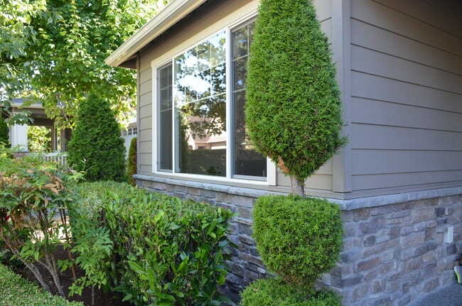 Foto del edificio - 11031 Muirwood Way NE