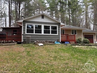 Building Photo - 33 Dermody Rd