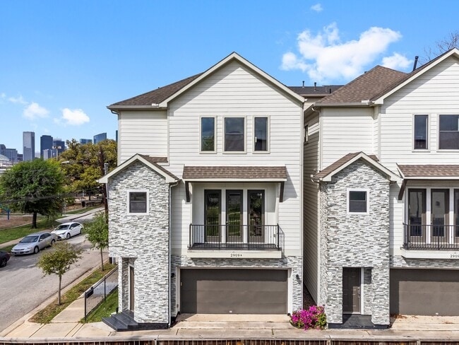 Foto del edificio - 2909 Gillespie St