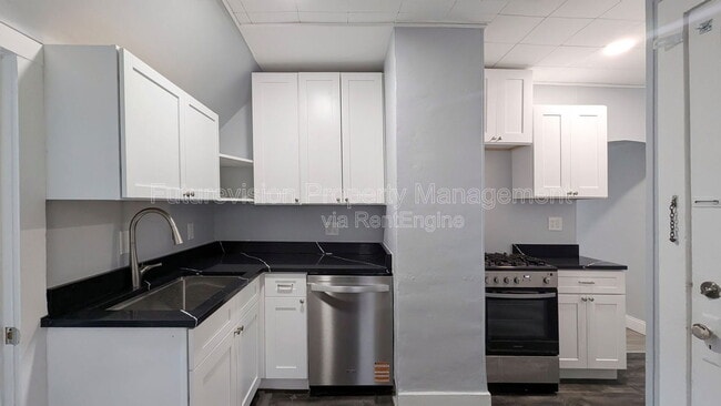 Building Photo - 1405 Connor Ave