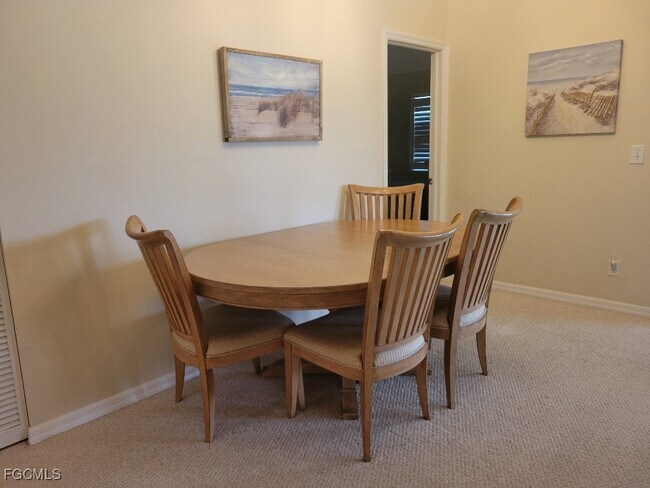 Foto del edificio - 14983 Rivers Edge Ct