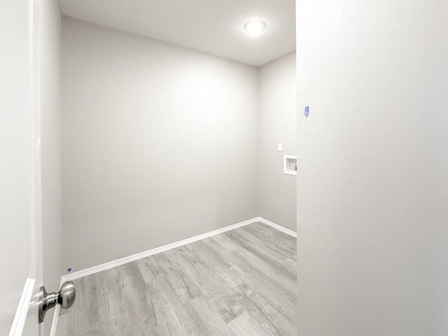 Foto del edificio - Brand New Home!!