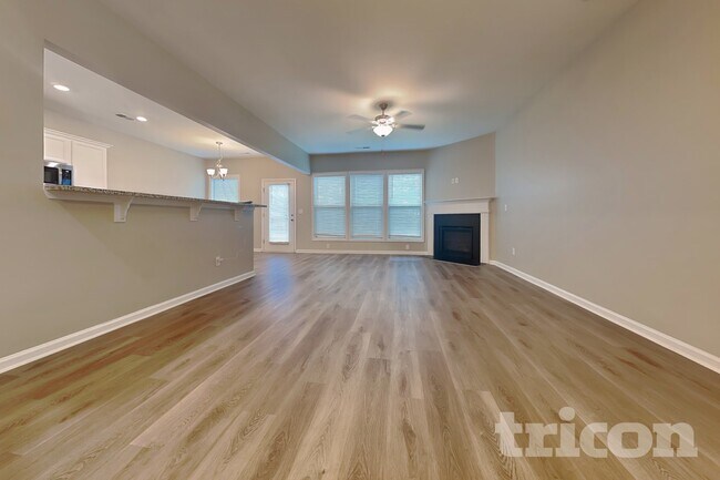 Foto del edificio - 3440 Baylor Cir