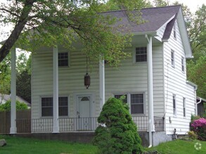 Building Photo - 314 Old Rte 304