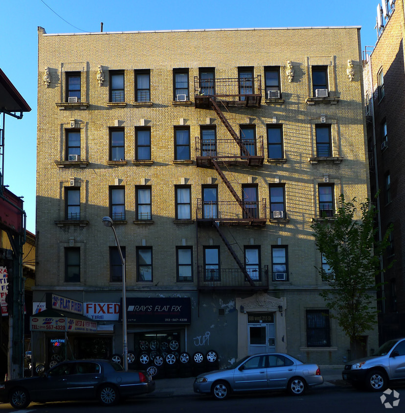 Los apartamentos de 500 CON 215th ¡St - 500 W 215th St
