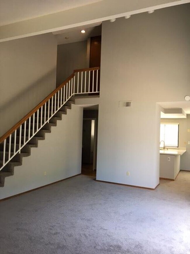 Foto del edificio - 20 Vista Road - 30% Rental Fee