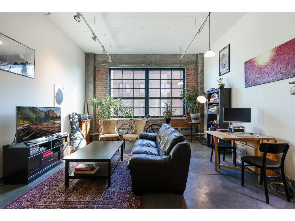 Primary Photo - 250 Park Ave