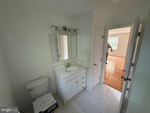 Foto del edificio - 221 Llewelyn Ln