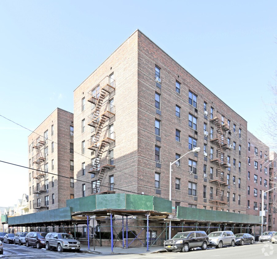 Primary Photo - 42-43 Ithaca St