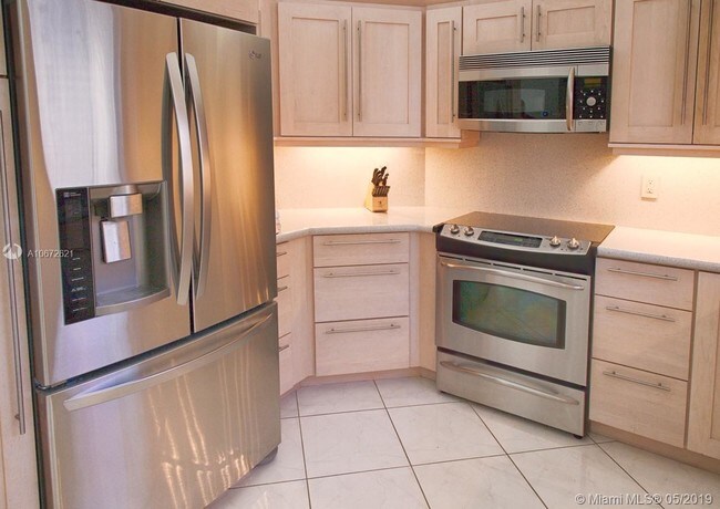 Foto del edificio - 1399 SW 18th St